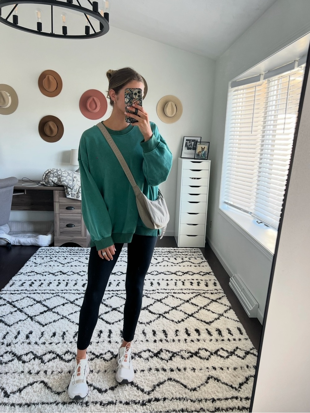 POL MINERAL WASH OVERSIZED CREWNECK